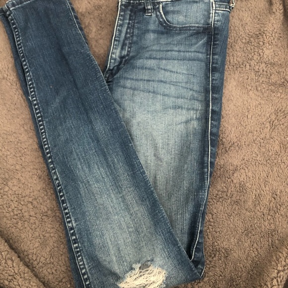 Hollister Super Skinny High Rise - Picture 4 of 4